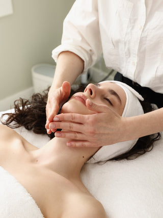 Face Sculpting Massage