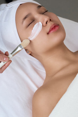 Acne Extraction Facial (medical)